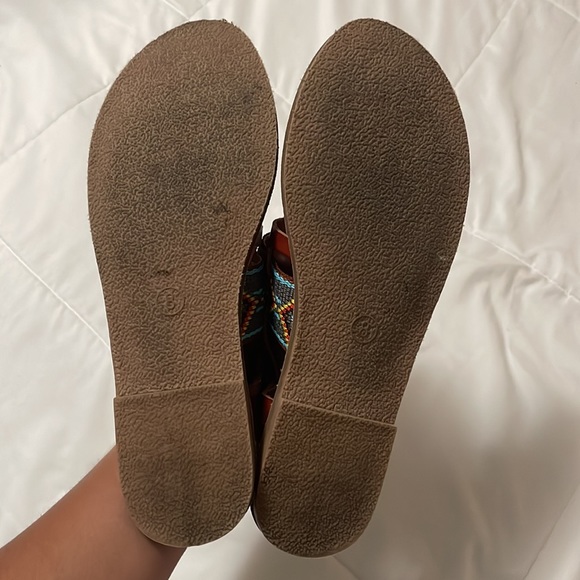 Mossimo Supply Co. Sandals - Picture 2 of 4